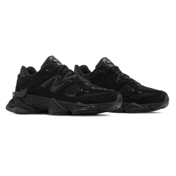 ⁦New Balance 9060 Triple Black Suede Patent⁩ – תמונה ⁦2⁩