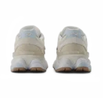 ⁦New Balance 9060 Bisque Frosted Glass⁩ – תמונה ⁦3⁩