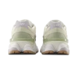 ⁦New Balance 9060 Sea Salt Mosaic Green⁩ – תמונה ⁦3⁩