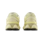 ⁦New Balance 9060 Parchment⁩ – תמונה ⁦3⁩