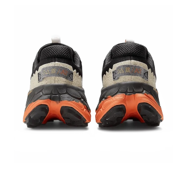 ⁦New Balance Fresh Foam X More Trail v3 Black Cayenne⁩ – תמונה ⁦3⁩