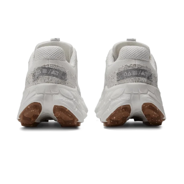 ⁦New Balance Fresh Foam X More Trail v3 White Turtledove⁩ – תמונה ⁦3⁩