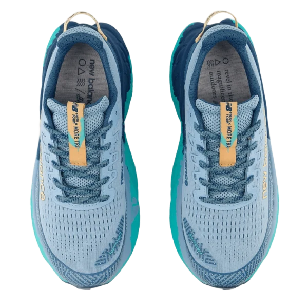 ⁦New Balance Fresh Foam X More Trail v3 Chrome Blue Terrarium⁩ – תמונה ⁦4⁩