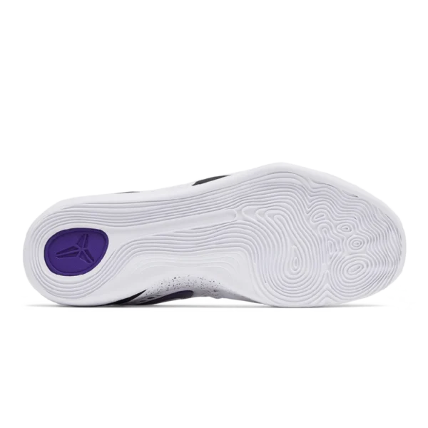 ⁦Nike Kobe 9 Elite Low EM Protro White Court Purple⁩ – תמונה ⁦4⁩