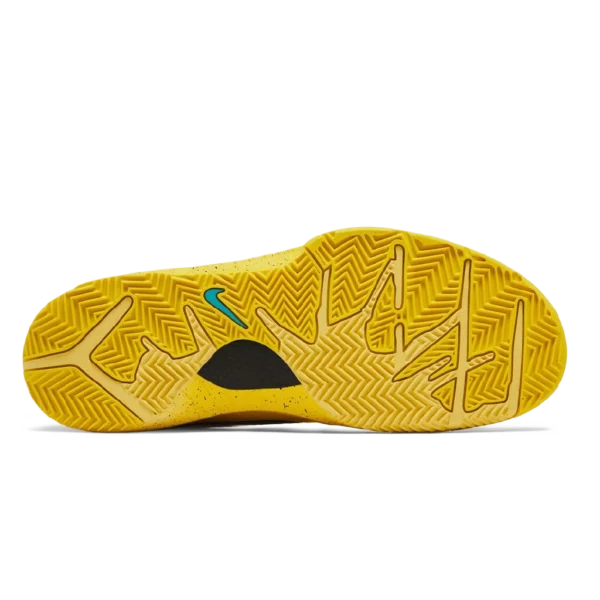 ⁦Nike Kobe 4 Protro Lightening Black Soft Yellow⁩ – תמונה ⁦4⁩