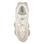 ⁦New Balance 9060 Moonbeam Silver Metallic Driftwood⁩ – תמונה ⁦3⁩