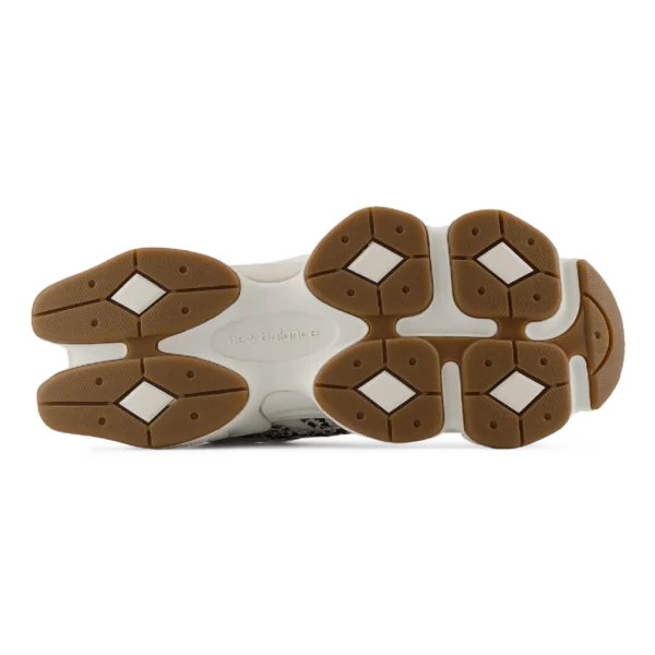 ⁦New Balance 9060 Beige Brown Leopard Print⁩ – תמונה ⁦4⁩