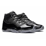⁦Air Jordan 11 x Comme des Garçons Triple Black⁩ – תמונה ⁦2⁩