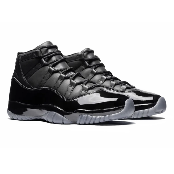 ⁦Air Jordan 11 x Comme des Garçons Triple Black⁩ – תמונה ⁦2⁩