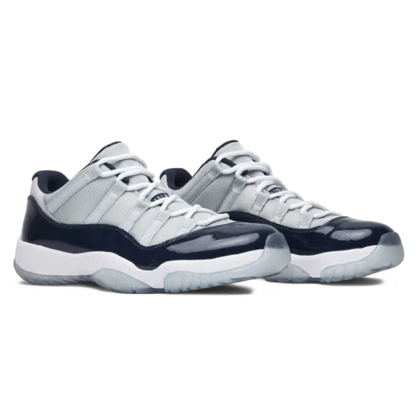 ⁦Air Jordan 11 Retro Low "Georgetown" Grey Mist Midnight Navy⁩ – תמונה ⁦2⁩
