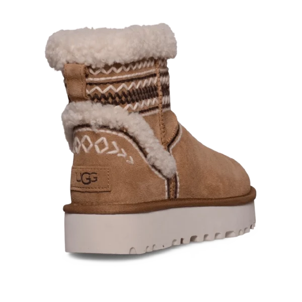 ⁦UGG Classic Mini Atherson Boot Chestnut⁩ – תמונה ⁦3⁩