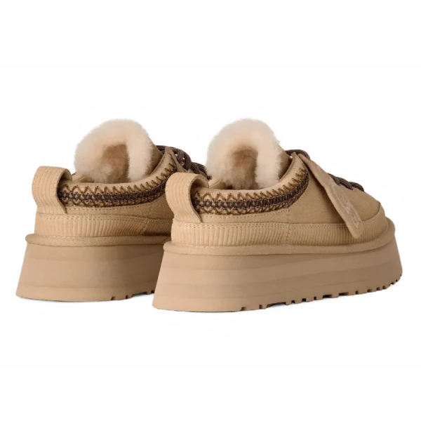 ⁦UGG Heritage Lace-Up Slipper Sand Castle⁩ – תמונה ⁦3⁩