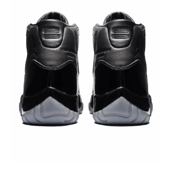 ⁦Air Jordan 11 x Comme des Garçons Triple Black⁩ – תמונה ⁦3⁩