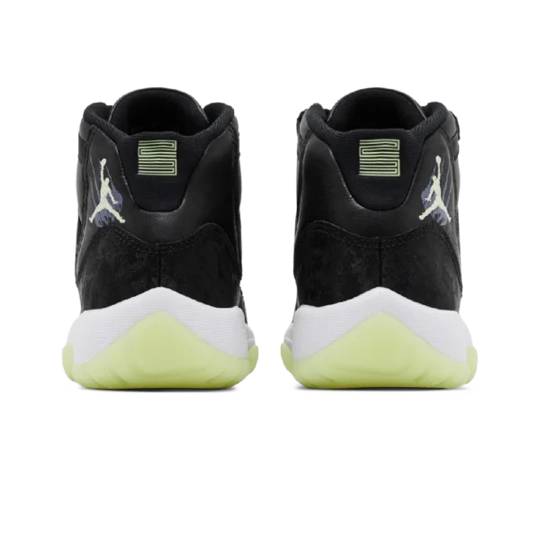 ⁦Air Jordan 11 Retro GS Black Dark Raisin⁩ – תמונה ⁦3⁩