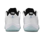 ⁦Air Jordan 11 Retro Low Legend Blue White⁩ – תמונה ⁦3⁩