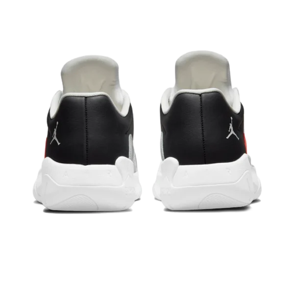 ⁦Air Jordan 11 CMFT Low Barely Green⁩ – תמונה ⁦3⁩