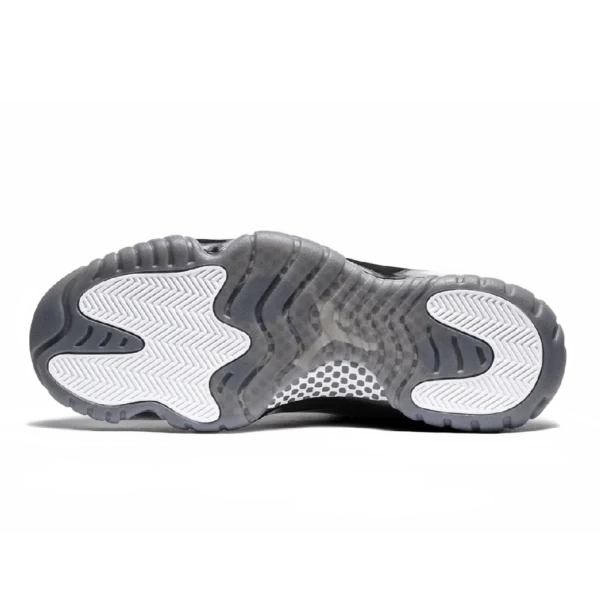 ⁦Air Jordan 11 x Comme des Garçons Triple Black⁩ – תמונה ⁦5⁩