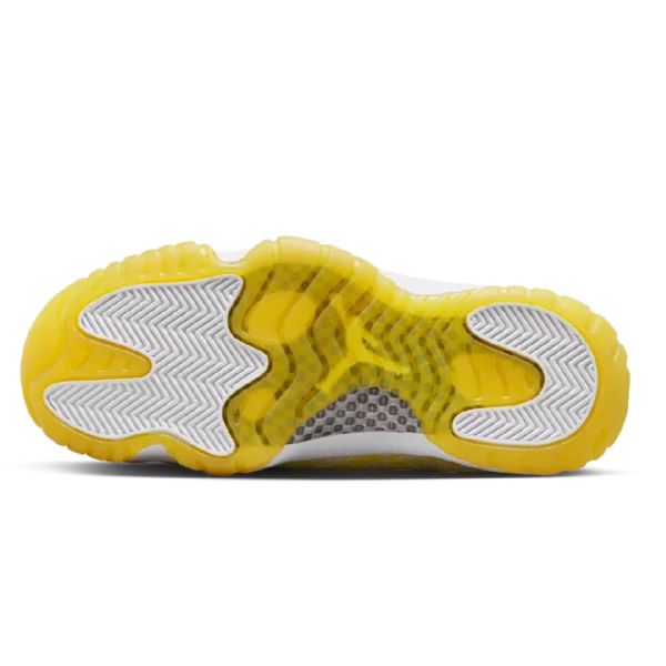 ⁦Air Jordan 11 Low Yellow Snakeskin⁩ – תמונה ⁦5⁩
