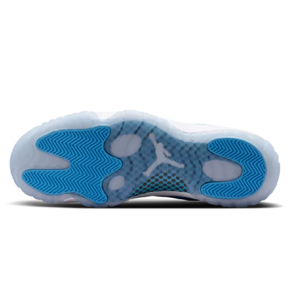 ⁦Air Jordan 11 Low University Blue White⁩ – תמונה ⁦5⁩