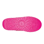 ⁦UGG Classic Clear Mini Boots Dragon Fruit⁩ – תמונה ⁦5⁩